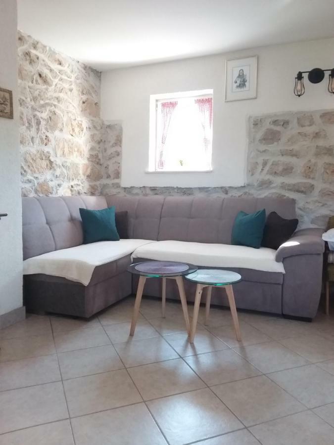 Osoje Holiday Home Jadric מראה חיצוני תמונה