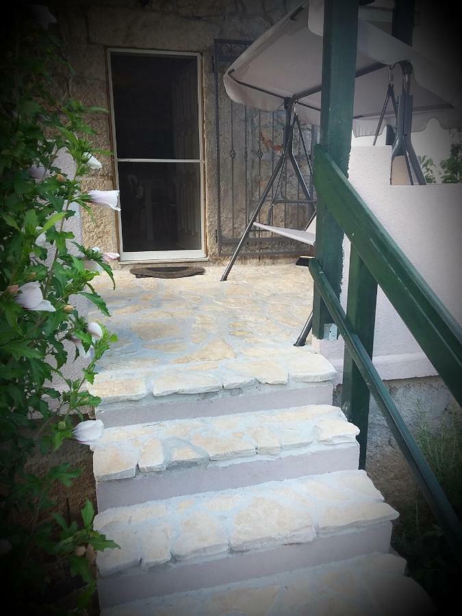 Osoje Holiday Home Jadric מראה חיצוני תמונה