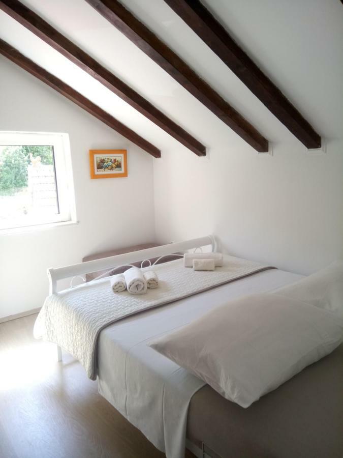 Osoje Holiday Home Jadric מראה חיצוני תמונה