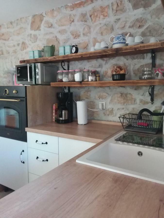 Osoje Holiday Home Jadric מראה חיצוני תמונה