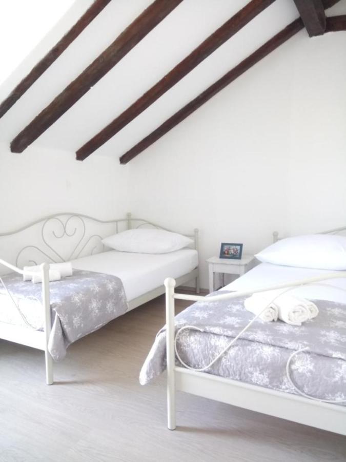 Osoje Holiday Home Jadric חדר תמונה